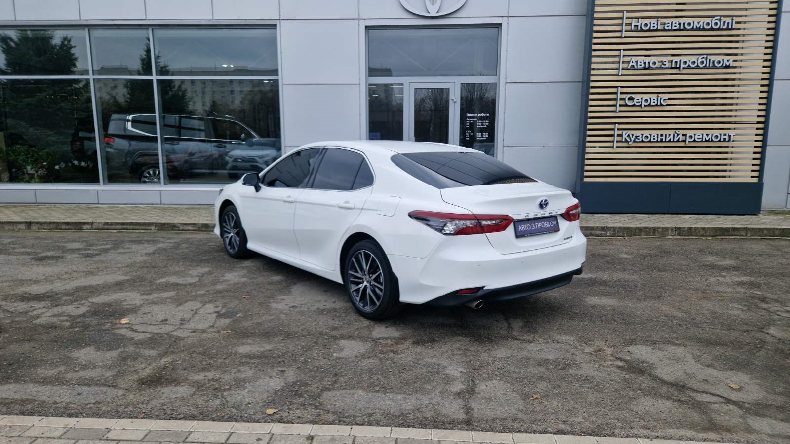 Toyota CAMRY 2023 року, Седан, Тойота Центр Кропивницький "Мотор - Олві", м.Кропивницький | Фото № 2 Toyota CAMRY 2023 року з пробігом 30177 км, Седан, Тойота Центр Кропивницький "Мотор - Олві", м.Кропивницький - 1450000 ГРН | Фото № 2