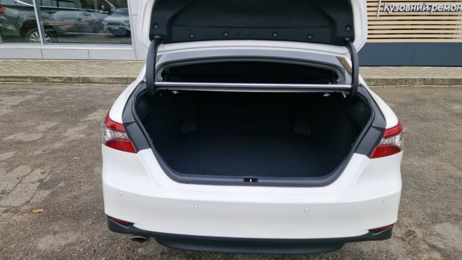 Toyota CAMRY 2023 року, Седан, Тойота Центр Кропивницький "Мотор - Олві", м.Кропивницький | Фото № 10 Toyota CAMRY 2023 року з пробігом 30177 км, Седан, Тойота Центр Кропивницький "Мотор - Олві", м.Кропивницький - 1450000 ГРН | Фото № 10