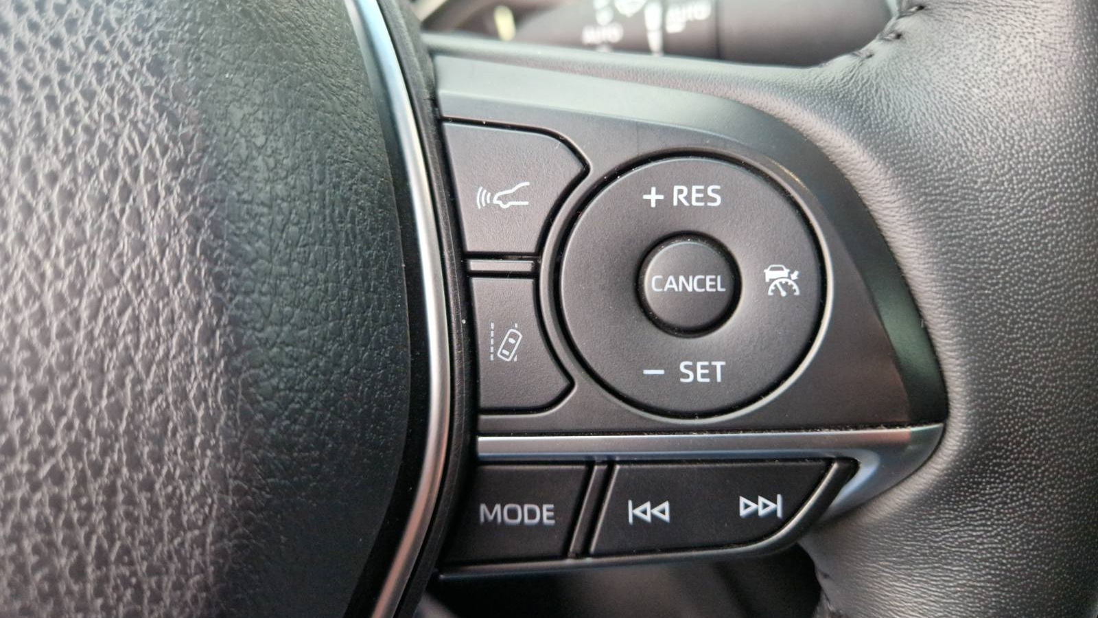 Toyota CAMRY 2023 року, Седан, Тойота Центр Кропивницький "Мотор - Олві", м.Кропивницький | Фото № 17 Toyota CAMRY 2023 року з пробігом 30177 км, Седан, Тойота Центр Кропивницький "Мотор - Олві", м.Кропивницький - 1450000 ГРН | Фото № 17