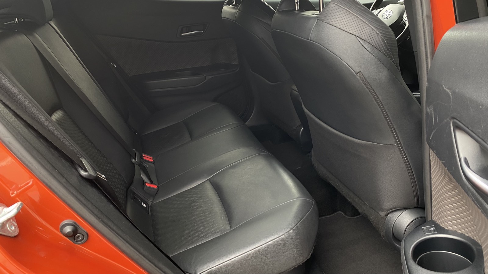 Toyota C-HR 2019 року, Універсал, Тойота Центр Одеса "ВіДі Пальміра", м.Одеса | Фото № 7 Toyota C-HR 2019 року з пробігом 107757 км, Універсал, Тойота Центр Одеса "ВіДі Пальміра", м.Одеса - 1135000 ГРН | Фото № 7