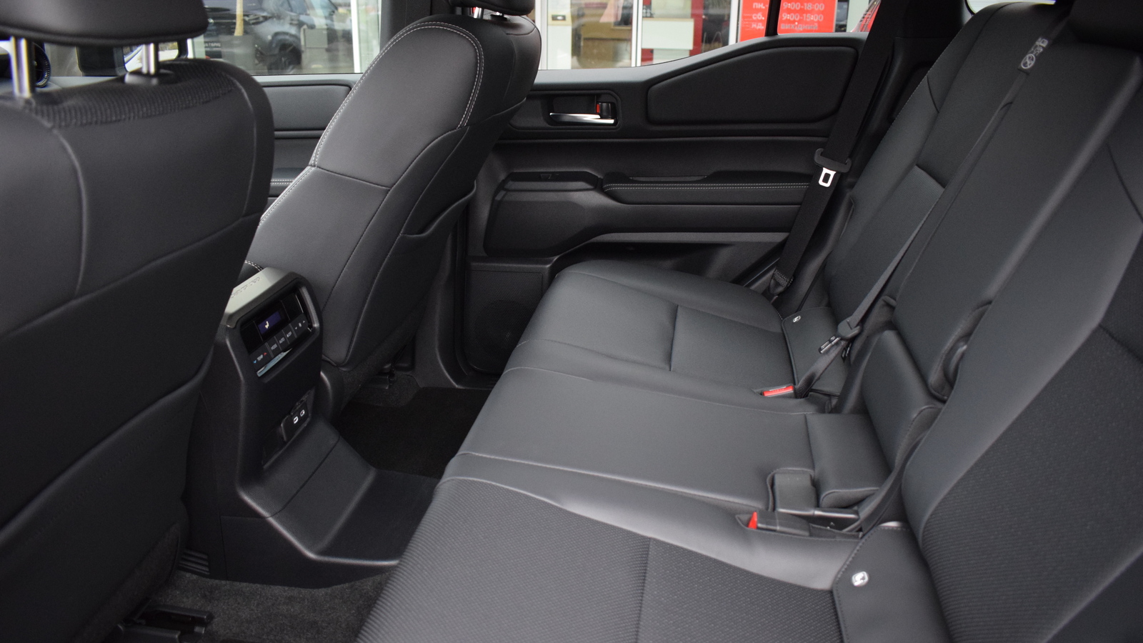 Toyota LAND CRUISER PRADO 2025 року, Універсал, Тойота Центр Житомир "Стар - Кар", м.Житомир | Фото № 11 Toyota LAND CRUISER PRADO 2025 року з пробігом 1068 км, Універсал, Тойота Центр Житомир "Стар - Кар", м.Житомир - 2960000 ГРН | Фото № 11