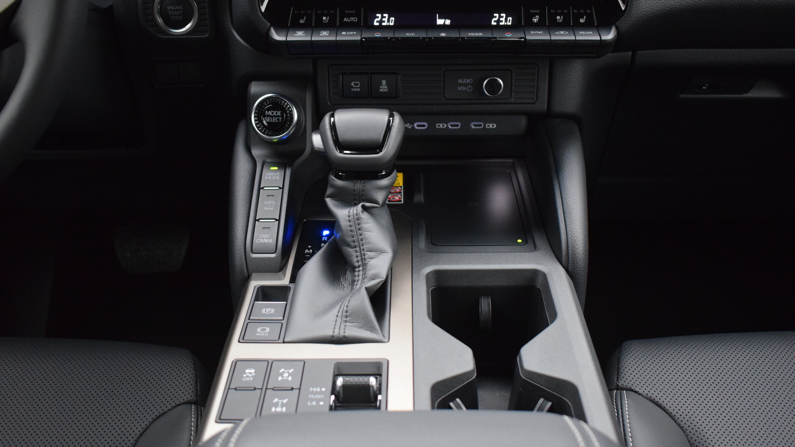 Toyota LAND CRUISER PRADO 2025 року, Універсал, Тойота Центр Житомир "Стар - Кар", м.Житомир | Фото № 21 Toyota LAND CRUISER PRADO 2025 року з пробігом 1068 км, Універсал, Тойота Центр Житомир "Стар - Кар", м.Житомир - 2960000 ГРН | Фото № 21