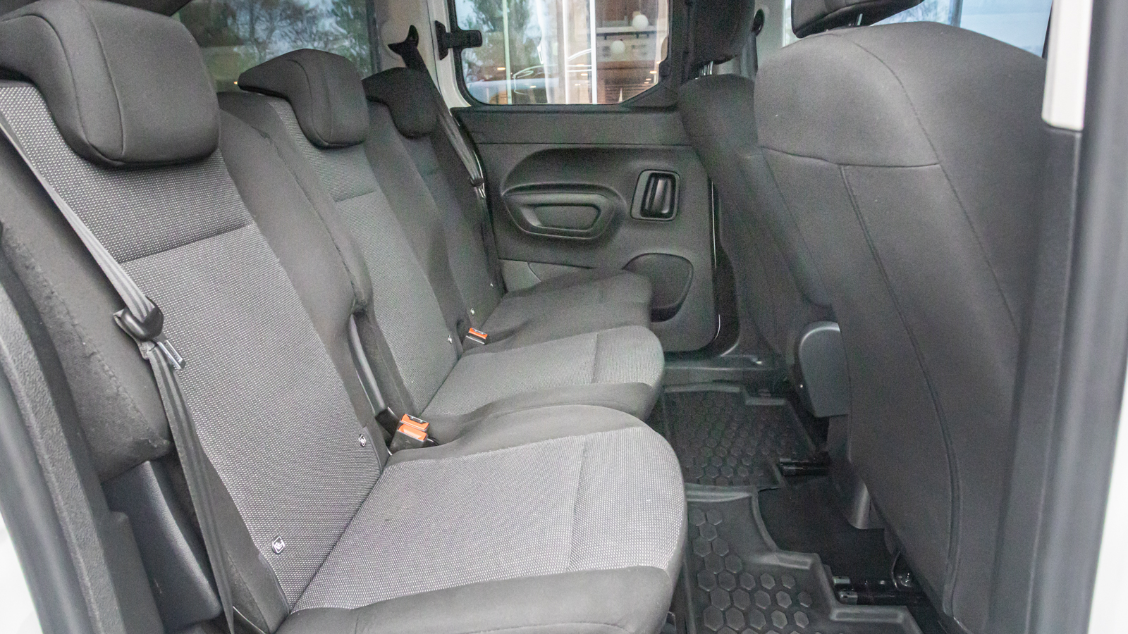 Інші авто OPEL Combo 2023 року, Мінівен, Тойота Центр Дніпро "Алмаз Мотор" на Запорізькому шосе, м.Дніпро | Фото № 7 Інші авто OPEL Combo 2023 року з пробігом 112002 км, Мінівен, Тойота Центр Дніпро "Алмаз Мотор" на Запорізькому шосе, м.Дніпро - 800000 ГРН | Фото № 7