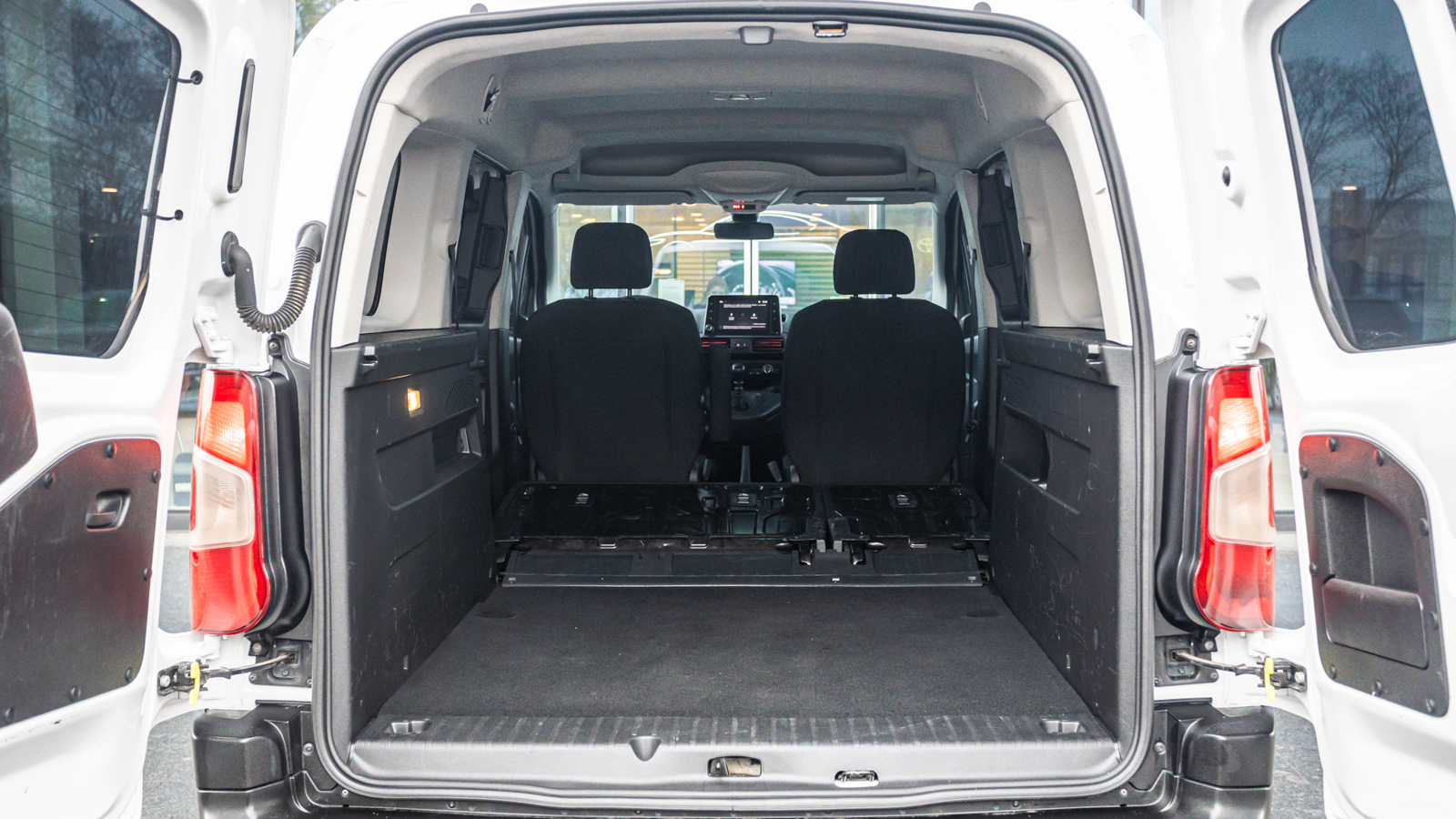 Інші авто OPEL Combo 2023 року, Мінівен, Тойота Центр Дніпро "Алмаз Мотор" на Запорізькому шосе, м.Дніпро | Фото № 12 Інші авто OPEL Combo 2023 року з пробігом 112002 км, Мінівен, Тойота Центр Дніпро "Алмаз Мотор" на Запорізькому шосе, м.Дніпро - 800000 ГРН | Фото № 12