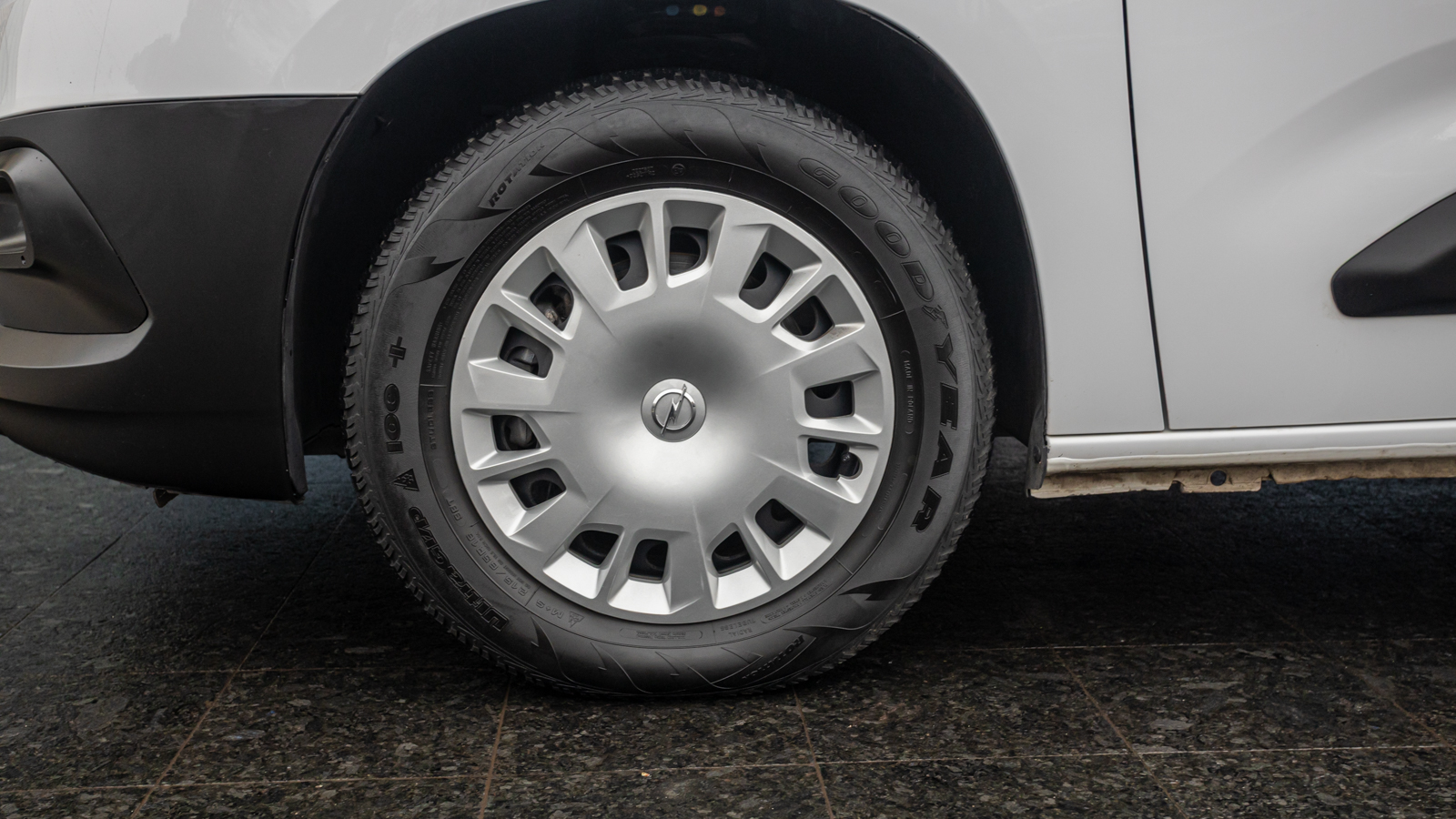 Інші авто OPEL Combo 2023 року, Мінівен, Тойота Центр Дніпро "Алмаз Мотор" на Запорізькому шосе, м.Дніпро | Фото № 18 Інші авто OPEL Combo 2023 року з пробігом 112002 км, Мінівен, Тойота Центр Дніпро "Алмаз Мотор" на Запорізькому шосе, м.Дніпро - 800000 ГРН | Фото № 18