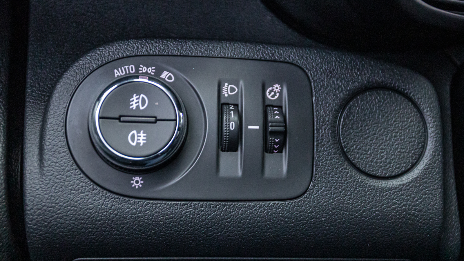 Інші авто OPEL Combo 2023 року, Мінівен, Тойота Центр Дніпро "Алмаз Мотор" на Запорізькому шосе, м.Дніпро | Фото № 23 Інші авто OPEL Combo 2023 року з пробігом 112002 км, Мінівен, Тойота Центр Дніпро "Алмаз Мотор" на Запорізькому шосе, м.Дніпро - 800000 ГРН | Фото № 23