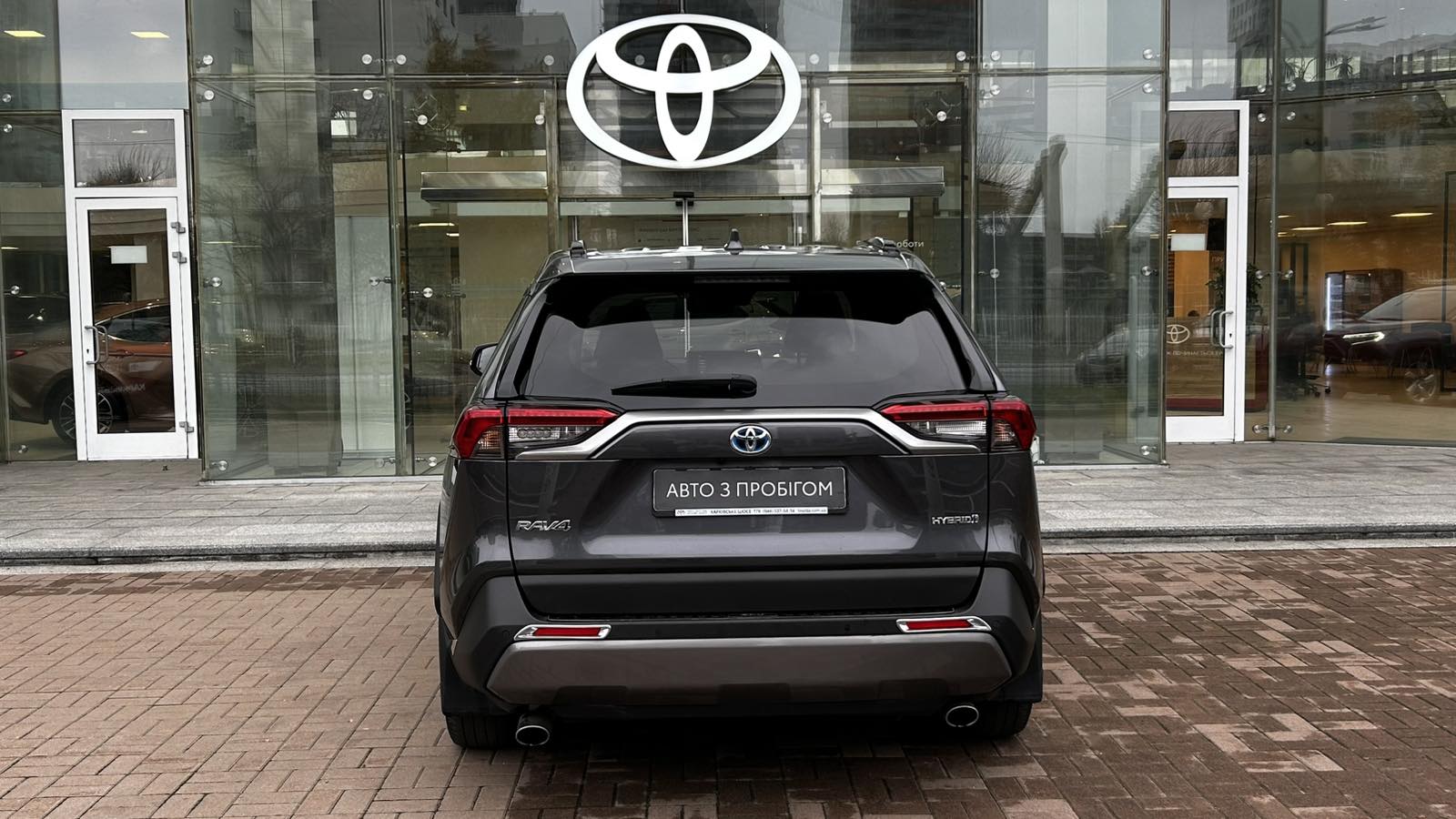 Toyota RAV4 2020 року, Універсал, Тойота Центр Київ "Автосаміт Укравто", м.Київ | Фото № 4 Toyota RAV4 2020 року з пробігом 111618 км, Універсал, Тойота Центр Київ "Автосаміт Укравто", м.Київ - 1389600 ГРН | Фото № 4