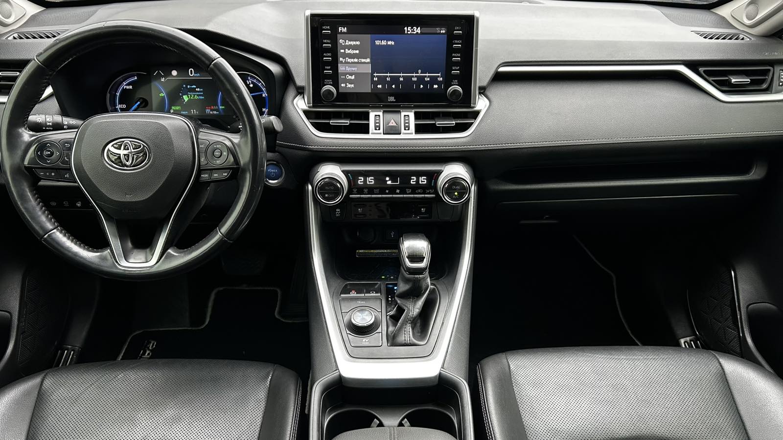 Toyota RAV4 2020 року, Універсал, Тойота Центр Київ "Автосаміт Укравто", м.Київ | Фото № 8 Toyota RAV4 2020 року з пробігом 111618 км, Універсал, Тойота Центр Київ "Автосаміт Укравто", м.Київ - 1389600 ГРН | Фото № 8