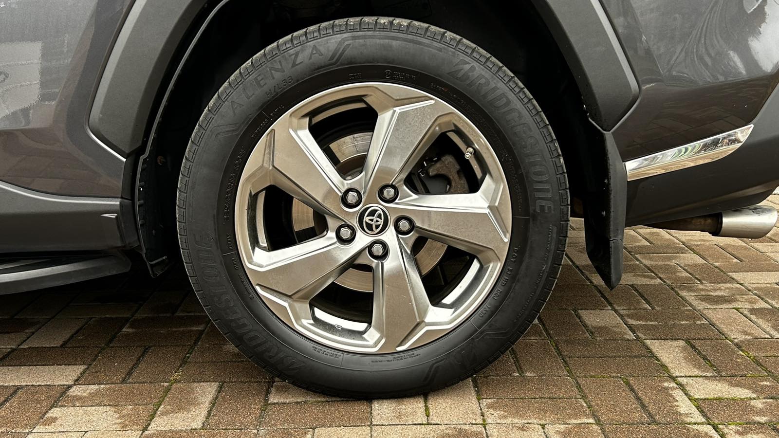 Toyota RAV4 2020 року, Універсал, Тойота Центр Київ "Автосаміт Укравто", м.Київ | Фото № 15 Toyota RAV4 2020 року з пробігом 111618 км, Універсал, Тойота Центр Київ "Автосаміт Укравто", м.Київ - 1389600 ГРН | Фото № 15