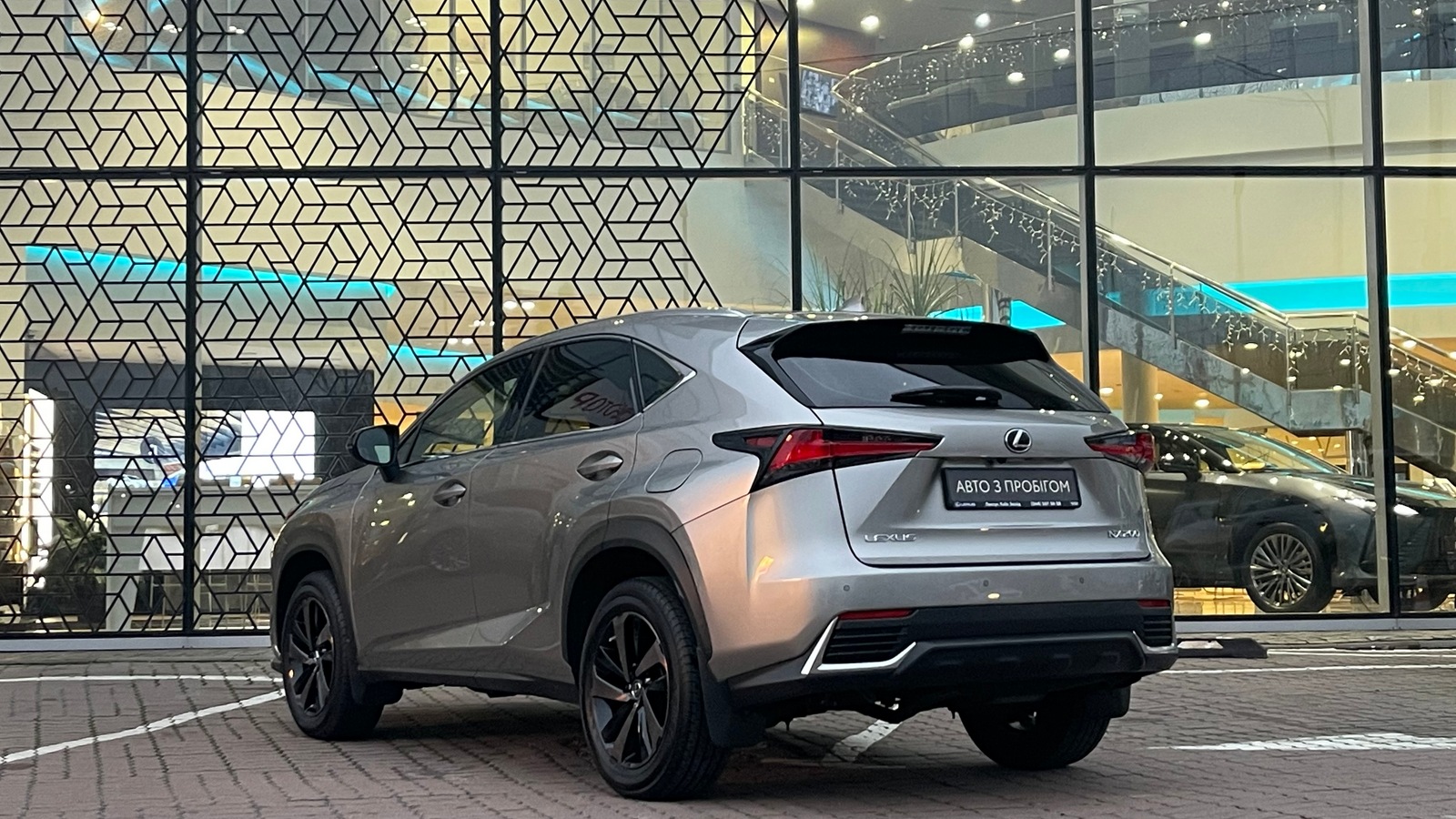 Lexus NX 2021 року, Універсал, Лексус Київ Захід, м.Київ | Фото № 2 Lexus NX 2021 року з пробігом 41953 км, Універсал, Лексус Київ Захід, м.Київ - 1560000 ГРН | Фото № 2