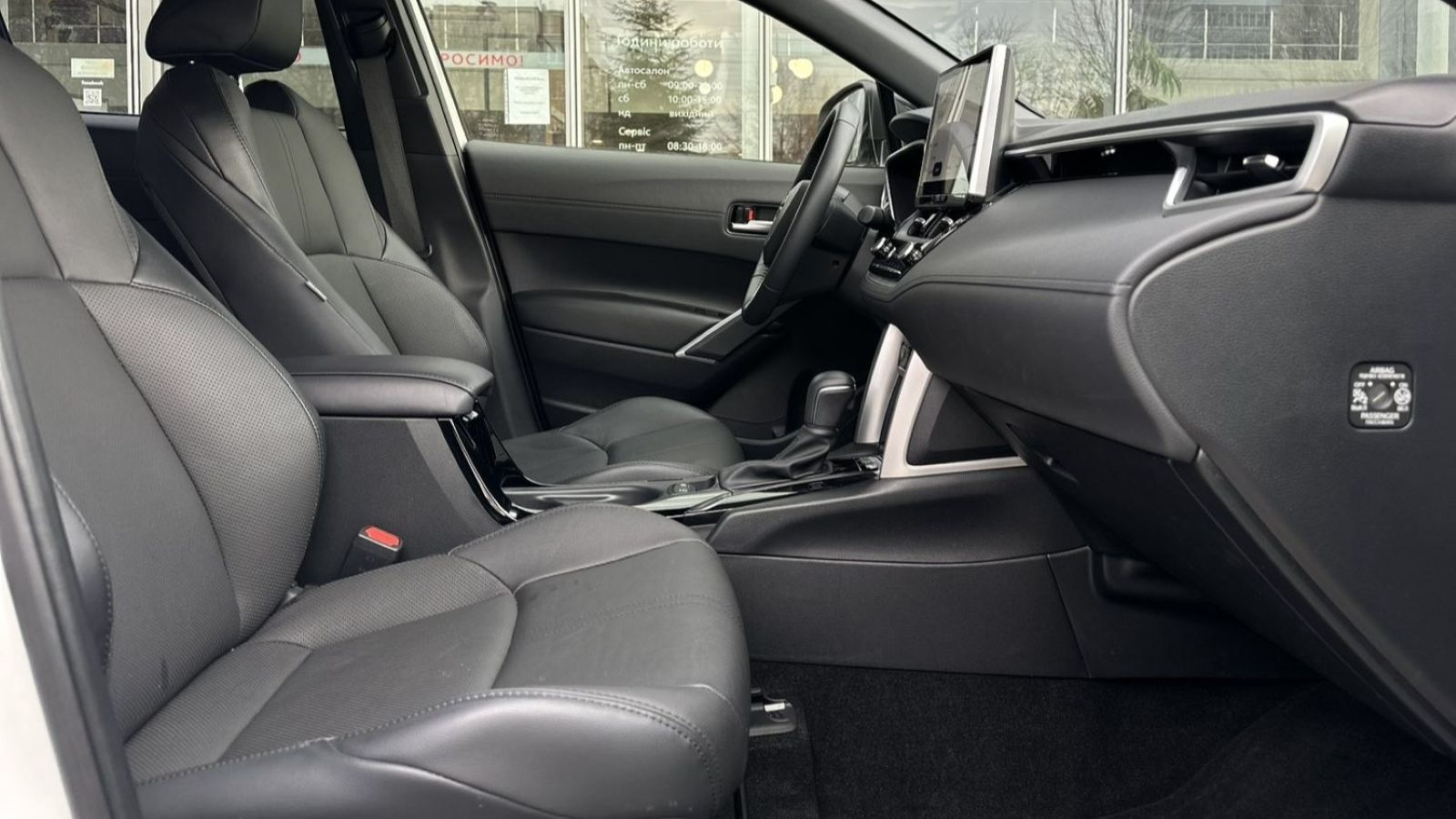 Toyota COROLLA CROSS 2024 року з пробігом 19420 км, Хетчбек, Тойота Центр Луцьк "Автоконцепт", м.Луцьк - 1600000 ГРН | Фото № 6