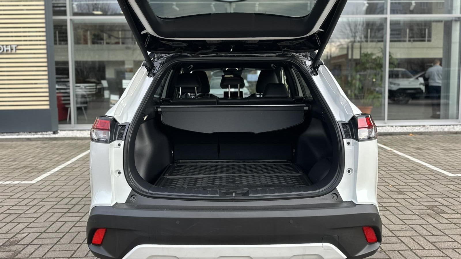 Toyota COROLLA CROSS 2024 року з пробігом 19420 км, Хетчбек, Тойота Центр Луцьк "Автоконцепт", м.Луцьк - 1600000 ГРН | Фото № 10