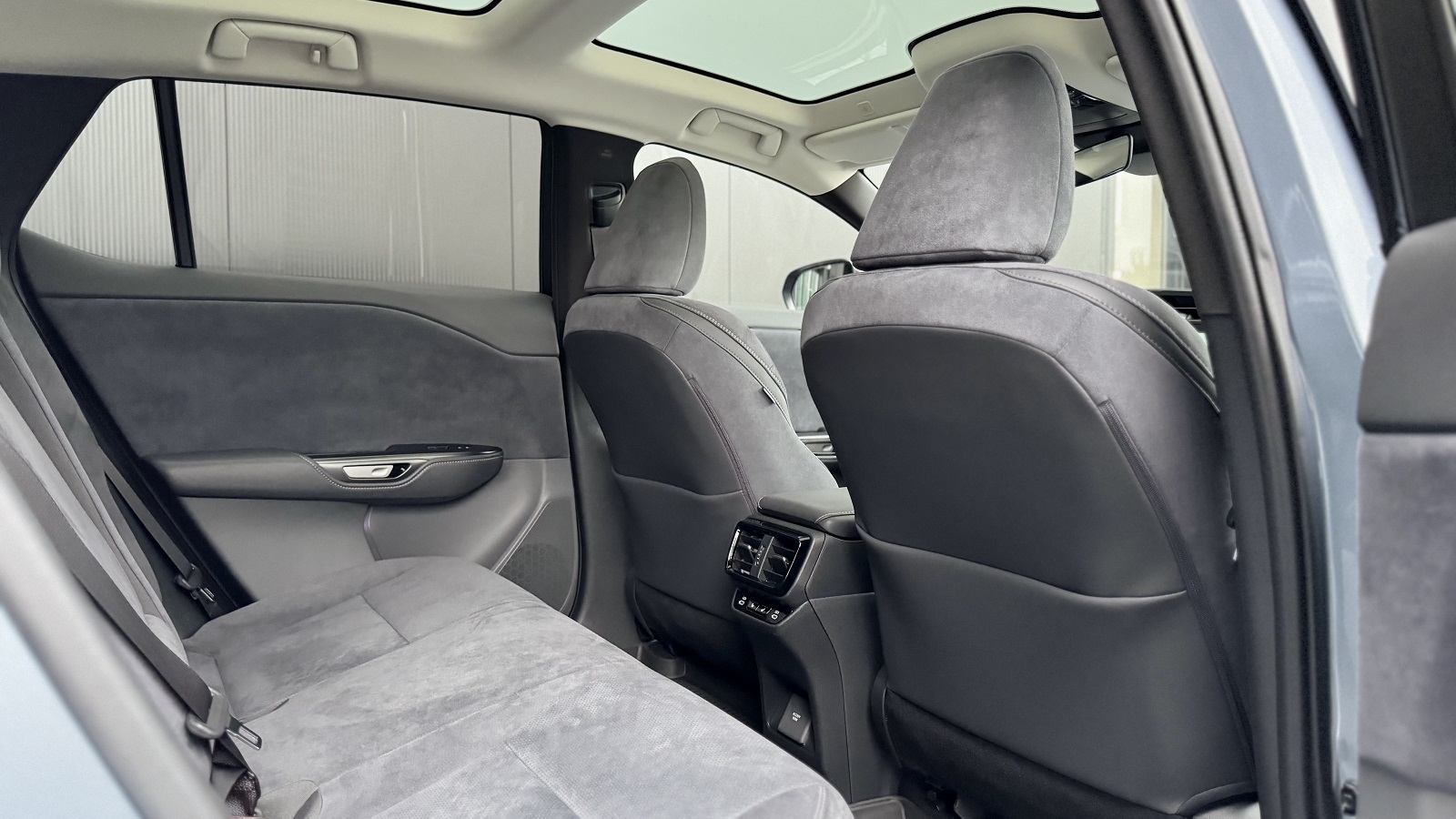 Lexus RZ 450e 2024 року, Універсал, Лексус Одеса, м.Одеса | Фото № 7 Lexus RZ 450e 2024 року з пробігом 6699 км, Універсал, Лексус Одеса, м.Одеса - 2569290 ГРН | Фото № 7