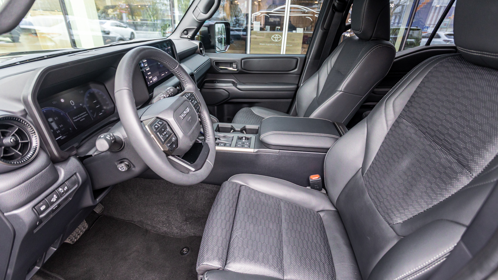 Toyota LAND CRUISER PRADO 2024 року з пробігом 14233 км, Універсал, Тойота Центр Дніпро "Алмаз Мотор" на Запорізькому шосе, м.Дніпро - 2870000 ГРН | Фото № 14