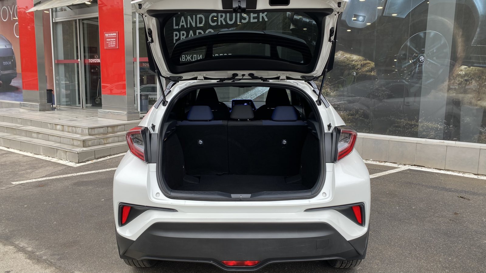 Toyota C-HR 2018 року з пробігом 108411 км, Універсал, Тойота Центр Одеса "ВіДі Пальміра", м.Одеса - 960000 ГРН | Фото № 10