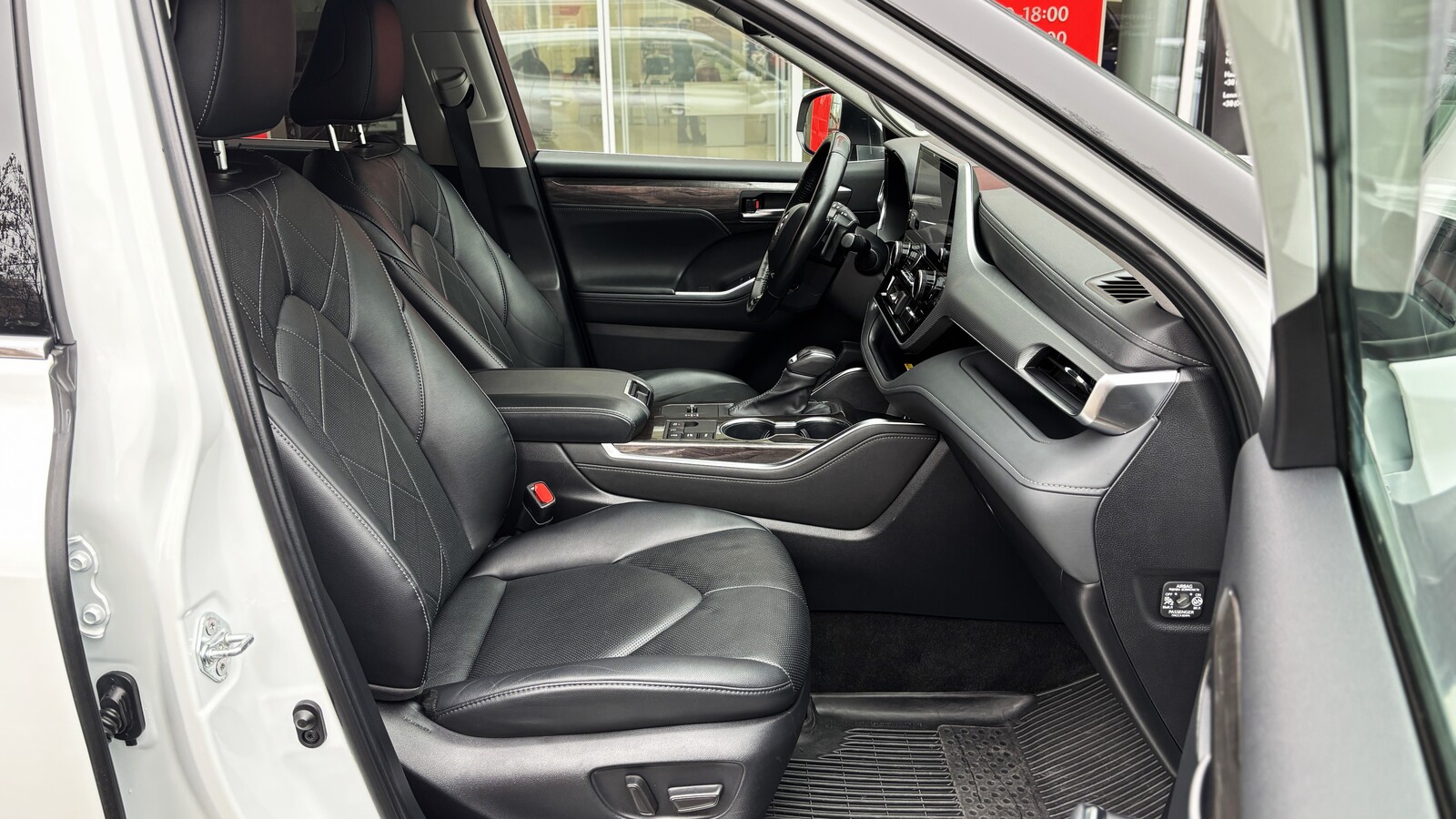 Toyota HIGHLANDER 2023 року з пробігом 137710 км, Універсал, Тойота Центр Кривий Ріг "Алмаз Сістем", м.Кривий Ріг - 2080000 ГРН | Фото № 6