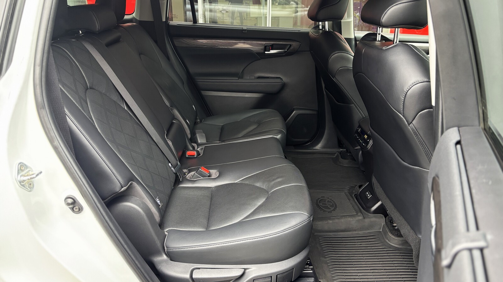 Toyota HIGHLANDER 2023 року з пробігом 137710 км, Універсал, Тойота Центр Кривий Ріг "Алмаз Сістем", м.Кривий Ріг - 2080000 ГРН | Фото № 7