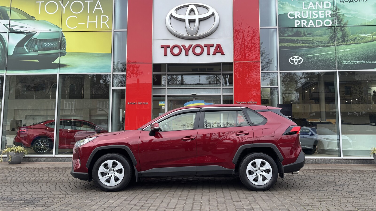 Toyota RAV4 2019 року з пробігом 76444 км, Універсал, Тойота Центр Кривий Ріг "Алмаз Сістем", м.Кривий Ріг - 970000 ГРН | Фото № 3