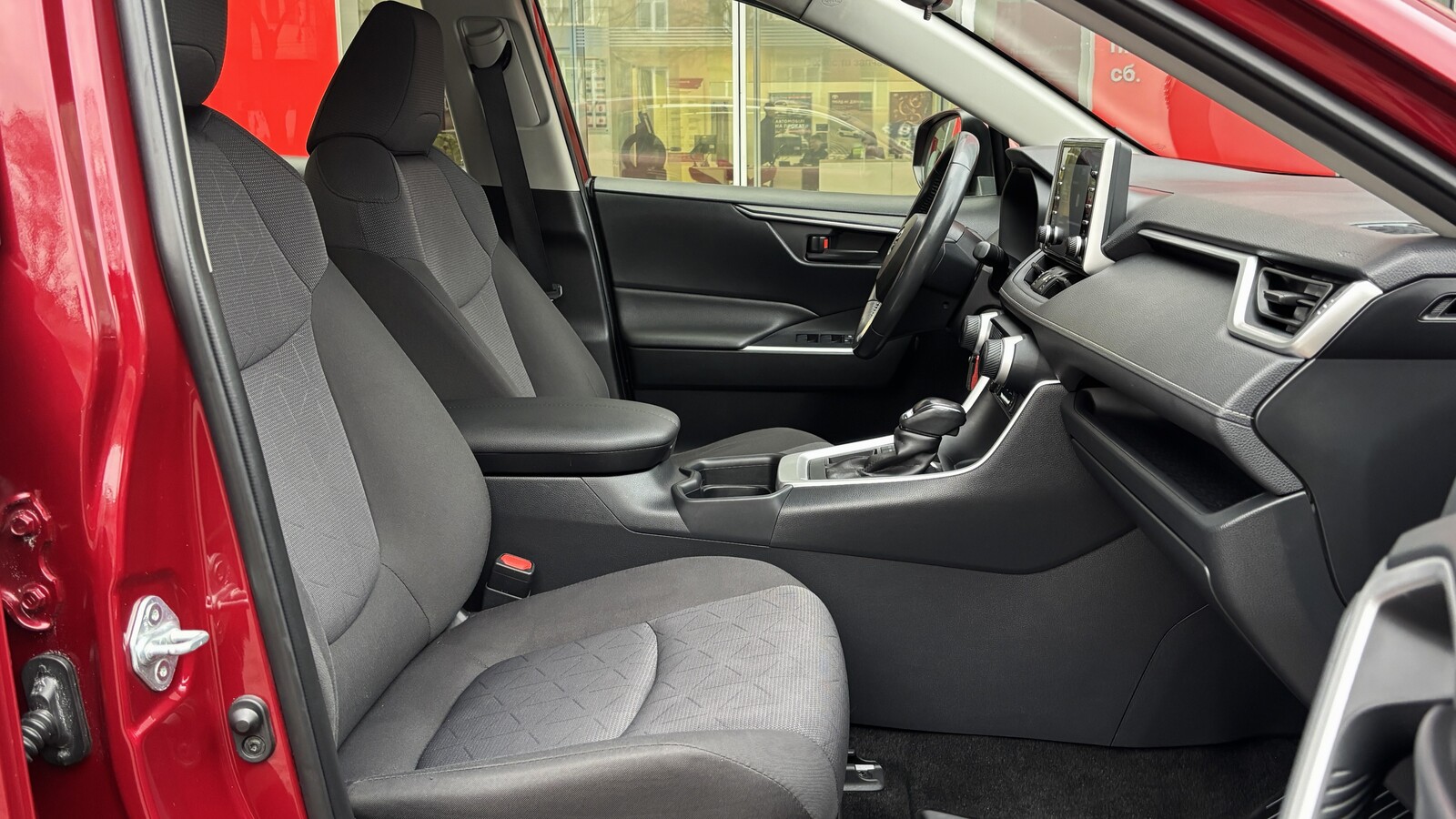 Toyota RAV4 2019 року з пробігом 76444 км, Універсал, Тойота Центр Кривий Ріг "Алмаз Сістем", м.Кривий Ріг - 970000 ГРН | Фото № 6