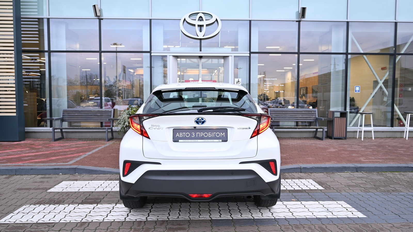 Toyota C-HR 2020 року з пробігом 80090 км, Хетчбек, Тойота Центр Київ "Сіті Плаза", м.Київ - 1030050 ГРН | Фото № 4