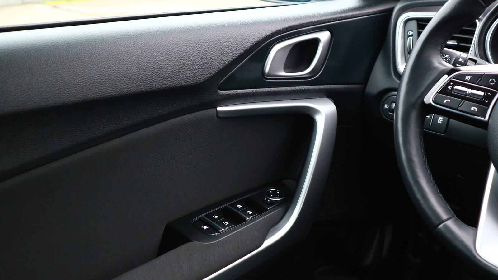 Інші авто KIA CEED 2019 року з пробігом 33363 км, Універсал, Тойота Центр Київ "Автосаміт Укравто Столичне", м.Київ - 650000 ГРН | Фото № 17