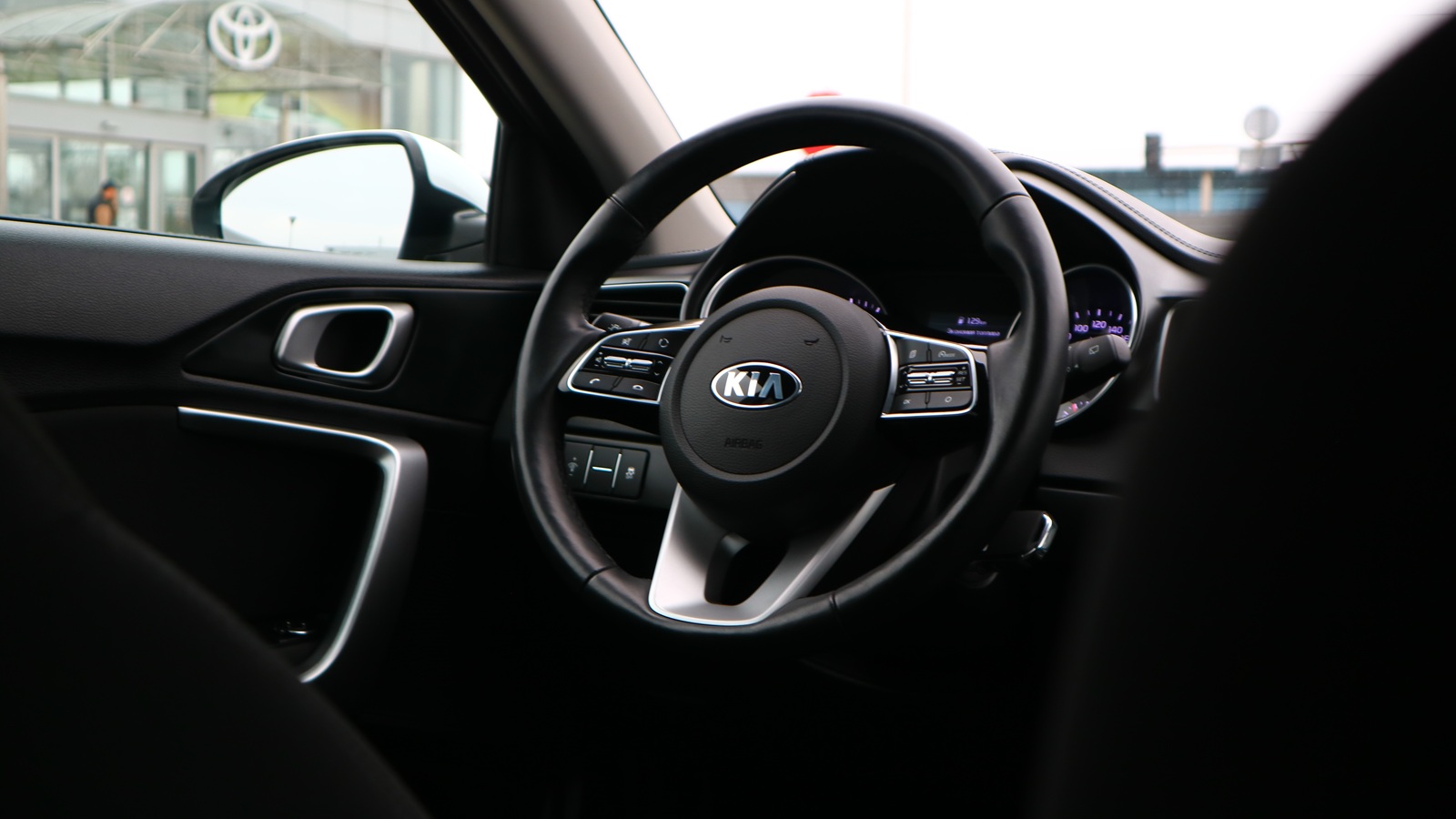 Інші авто KIA CEED 2019 року з пробігом 33363 км, Універсал, Тойота Центр Київ "Автосаміт Укравто Столичне", м.Київ - 650000 ГРН | Фото № 21