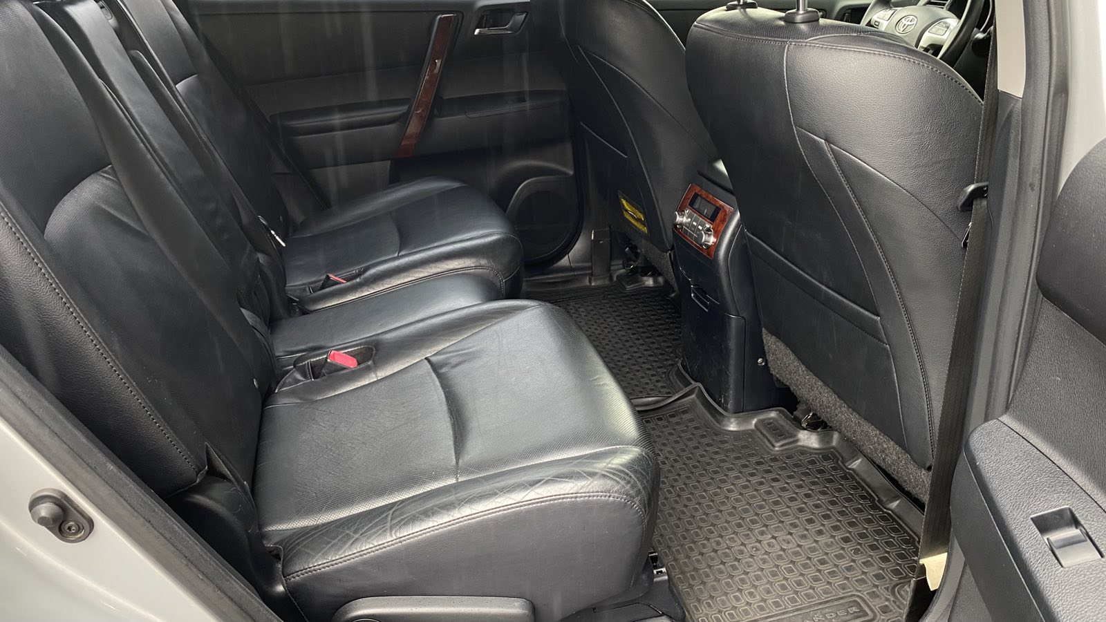 Toyota HIGHLANDER 2011 року з пробігом 204021 км, Універсал, Тойота Центр Одеса "ВіДі Пальміра", м.Одеса - 690000 ГРН | Фото № 7