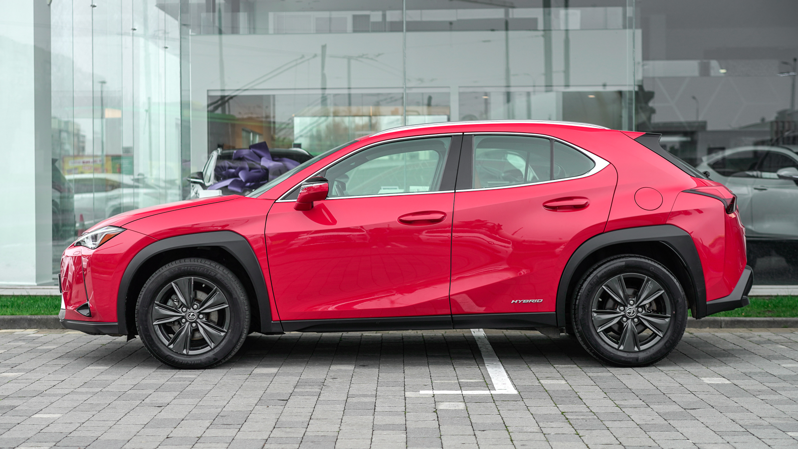 Lexus UX 2019 року з пробігом 100340 км, Хетчбек, Лексус Львів, м.Львів - 1226700 ГРН | Фото № 3
