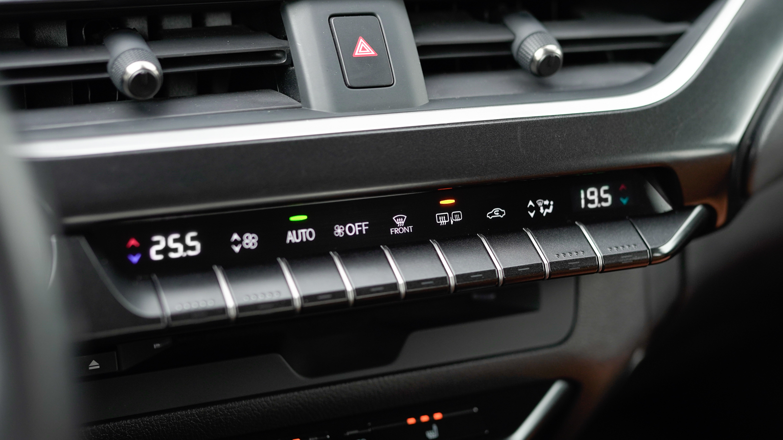 Lexus UX 2019 року з пробігом 100340 км, Хетчбек, Лексус Львів, м.Львів - 1226700 ГРН | Фото № 33