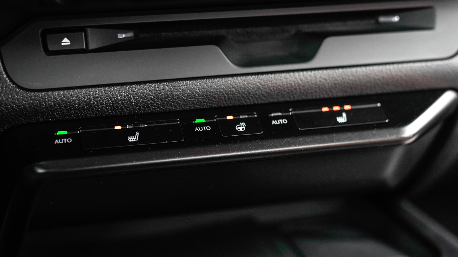 Lexus UX 2019 року з пробігом 100340 км, Хетчбек, Лексус Львів, м.Львів - 1226700 ГРН | Фото № 34