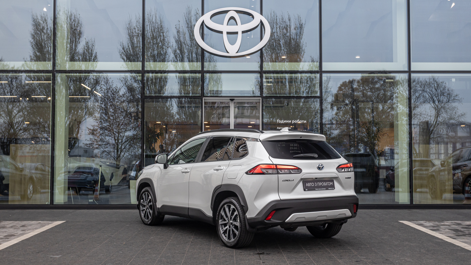 Toyota COROLLA CROSS 2023 року з пробігом 31017 км, Хетчбек, Тойота Центр Дніпро "Алмаз Мотор" на Запорізькому шосе, м.Дніпро - 1482250 ГРН | Фото № 2