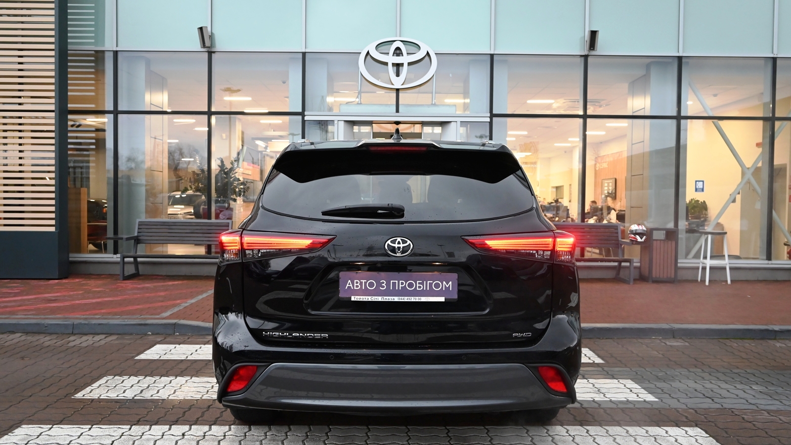 Toyota HIGHLANDER 2020 року з пробігом 86642 км, Універсал, Тойота Центр Київ "Сіті Плаза", м.Київ - 1647150 ГРН | Фото № 4