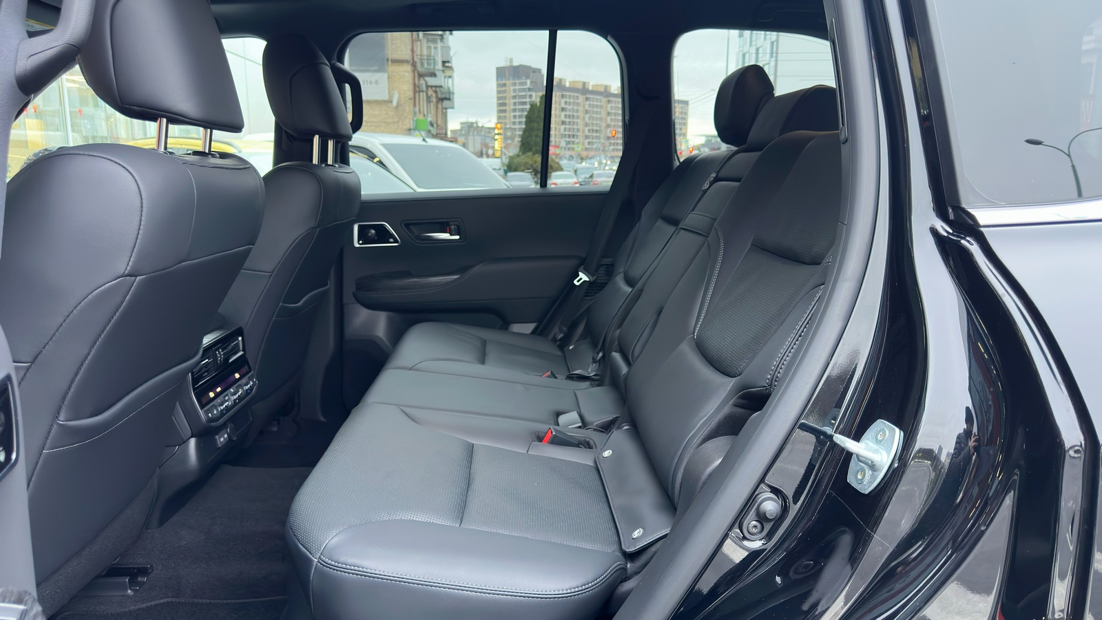 Toyota LAND CRUISER 2025 року з пробігом 7026 км, Універсал, Тойота Центр Харків "Артсіті", м.Харків - 4294000 ГРН | Фото № 11