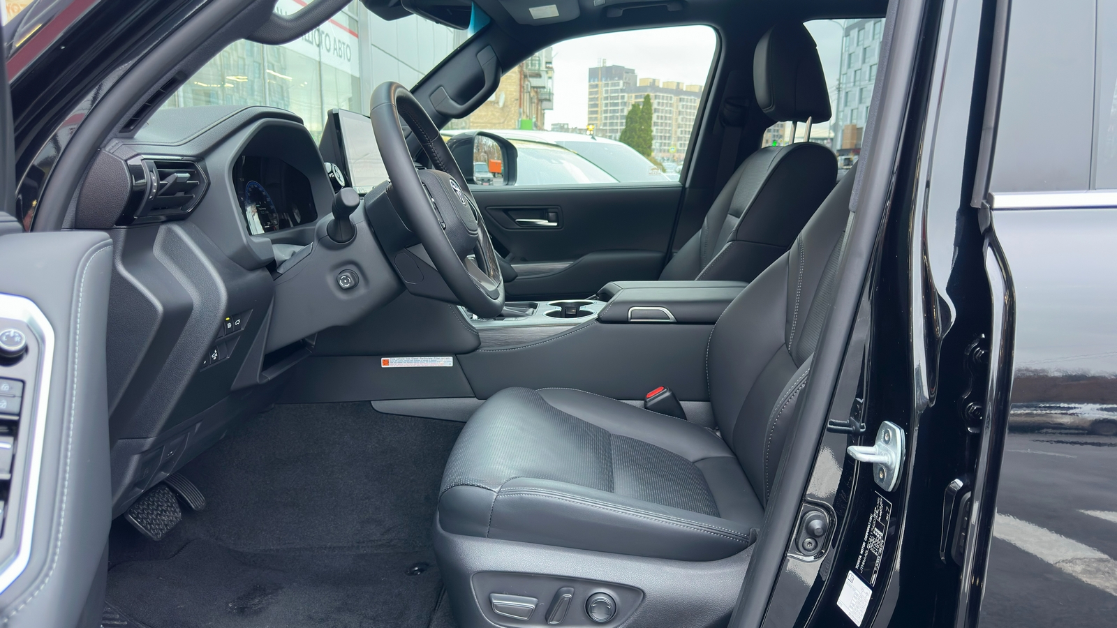 Toyota LAND CRUISER 2025 року з пробігом 7026 км, Універсал, Тойота Центр Харків "Артсіті", м.Харків - 4294000 ГРН | Фото № 12