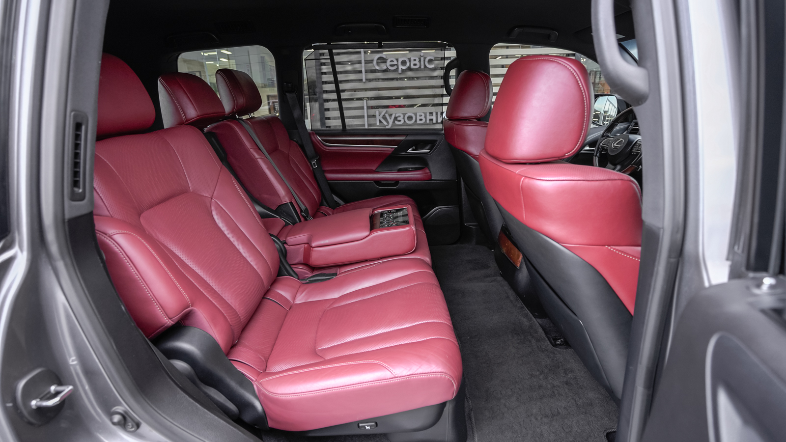 Lexus LX 2017 року, Універсал, Тойота Центр Львів "Діамант", м.Львів | Фото № 7 Lexus LX 2017 року з пробігом 137702 км, Універсал, Тойота Центр Львів "Діамант", м.Львів - 2664900 ГРН | Фото № 7