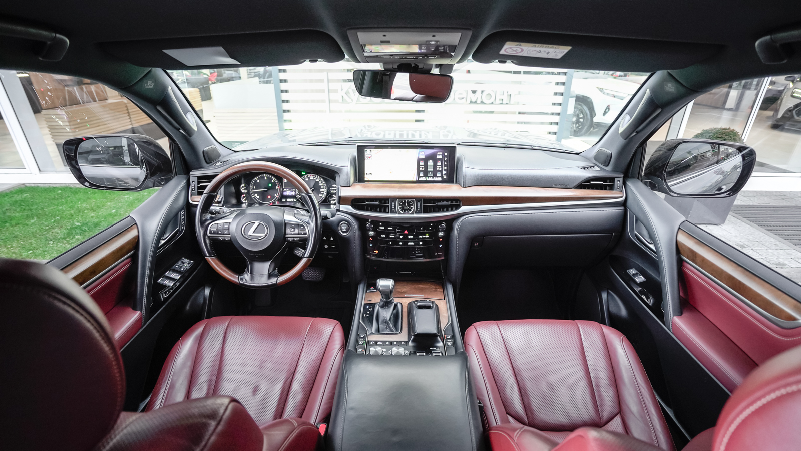 Lexus LX 2017 року, Універсал, Тойота Центр Львів "Діамант", м.Львів | Фото № 8 Lexus LX 2017 року з пробігом 137702 км, Універсал, Тойота Центр Львів "Діамант", м.Львів - 2664900 ГРН | Фото № 8