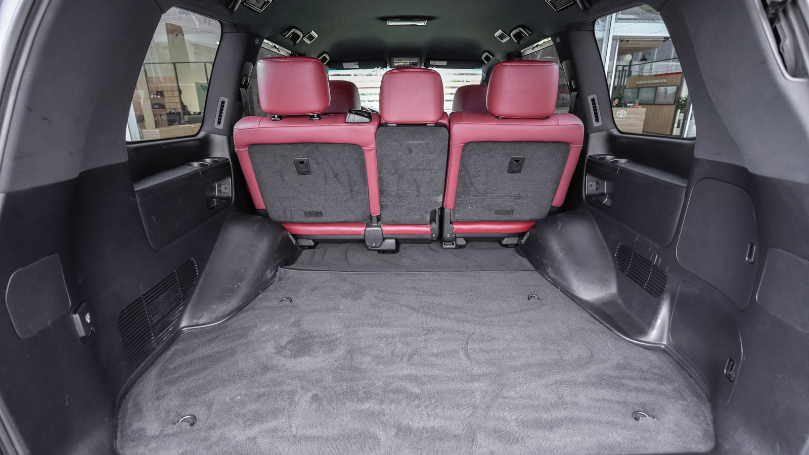 Lexus LX 2017 року, Універсал, Тойота Центр Львів "Діамант", м.Львів | Фото № 10 Lexus LX 2017 року з пробігом 137702 км, Універсал, Тойота Центр Львів "Діамант", м.Львів - 2664900 ГРН | Фото № 10