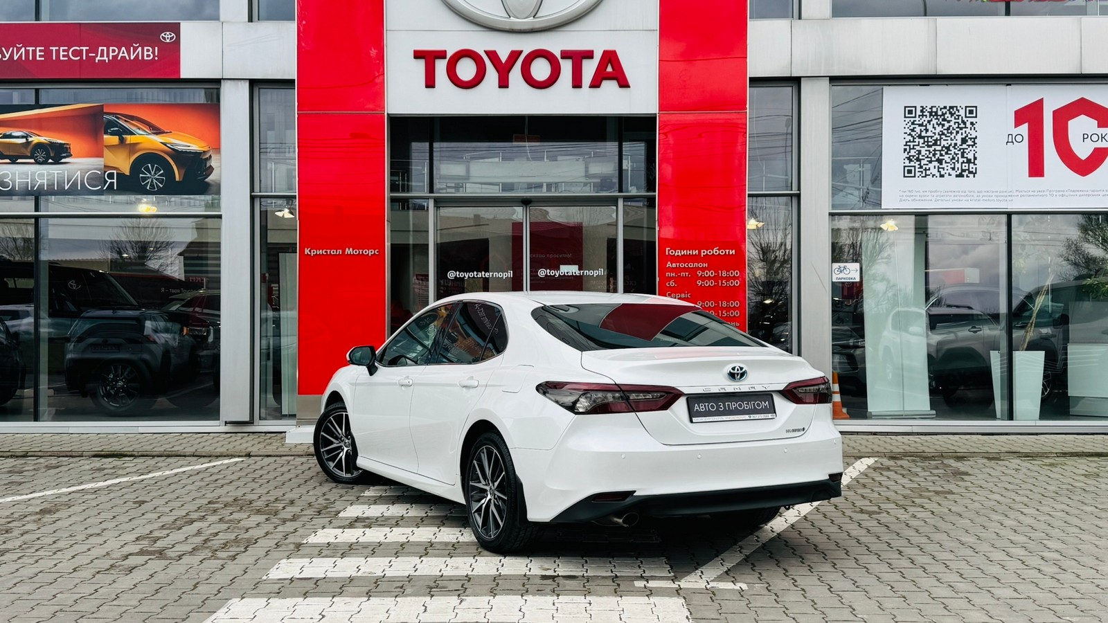 Toyota CAMRY 2024 року з пробігом 54858 км, Седан, Тойота Центр Тернопіль "Кристал Моторс", м.Тернопіль - 1610000 ГРН | Фото № 2