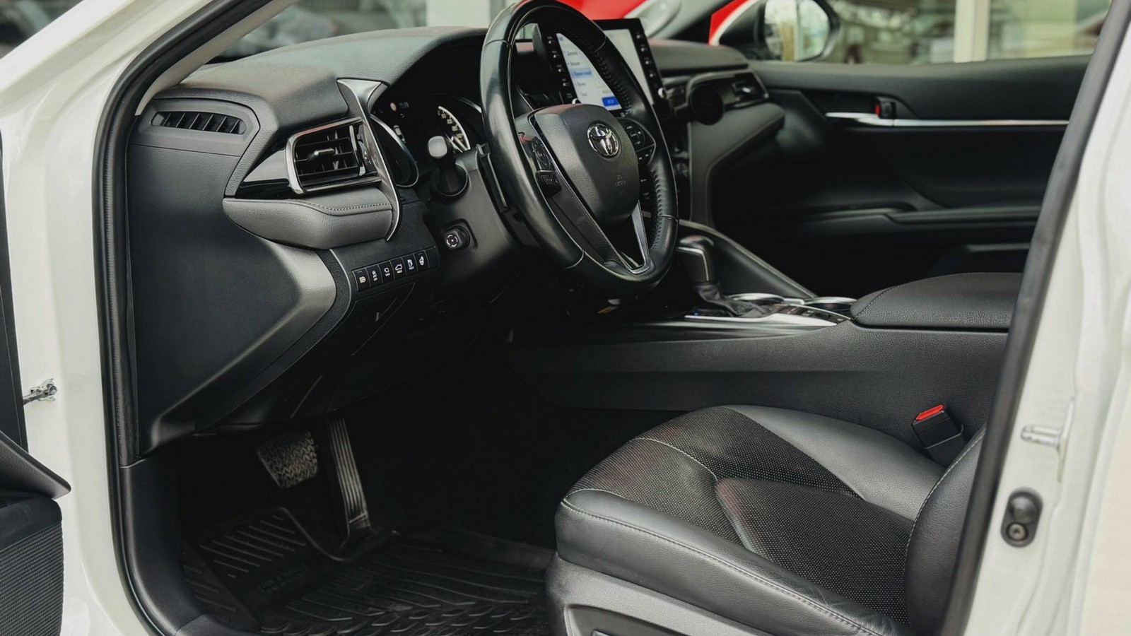 Toyota CAMRY 2024 року з пробігом 54858 км, Седан, Тойота Центр Тернопіль "Кристал Моторс", м.Тернопіль - 1610000 ГРН | Фото № 12