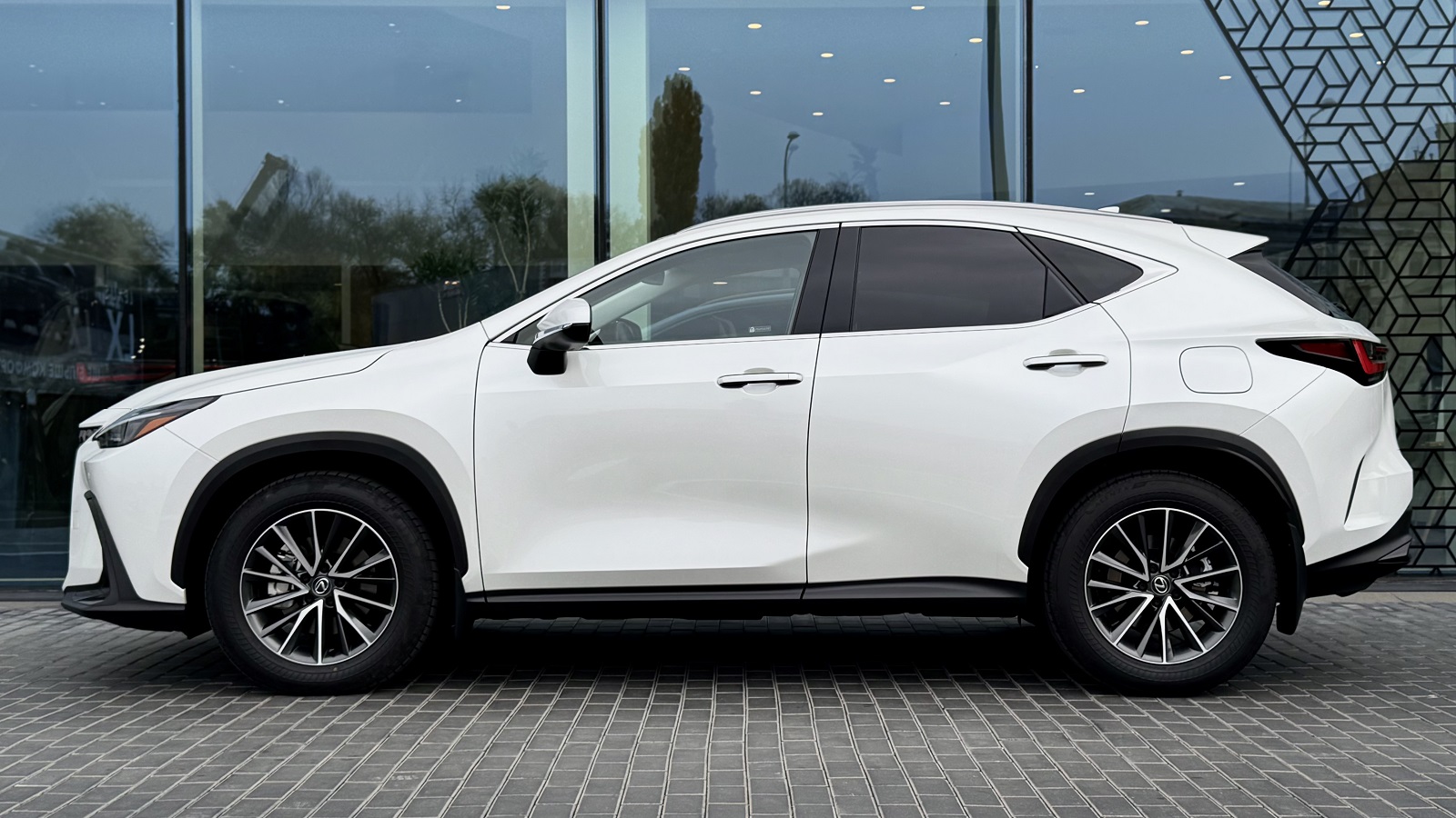 Lexus NX 2024 року, Універсал, Лексус Одеса, м.Одеса | Фото № 3 Lexus NX 2024 року з пробігом 6389 км, Універсал, Лексус Одеса, м.Одеса - 2583795 ГРН | Фото № 3
