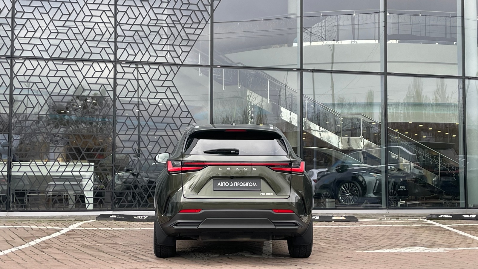 Lexus NX 2022 року, Універсал, Лексус Київ Захід, м.Київ | Фото № 4 Lexus NX 2022 року з пробігом 28713 км, Універсал, Лексус Київ Захід, м.Київ - 2075000 ГРН | Фото № 4