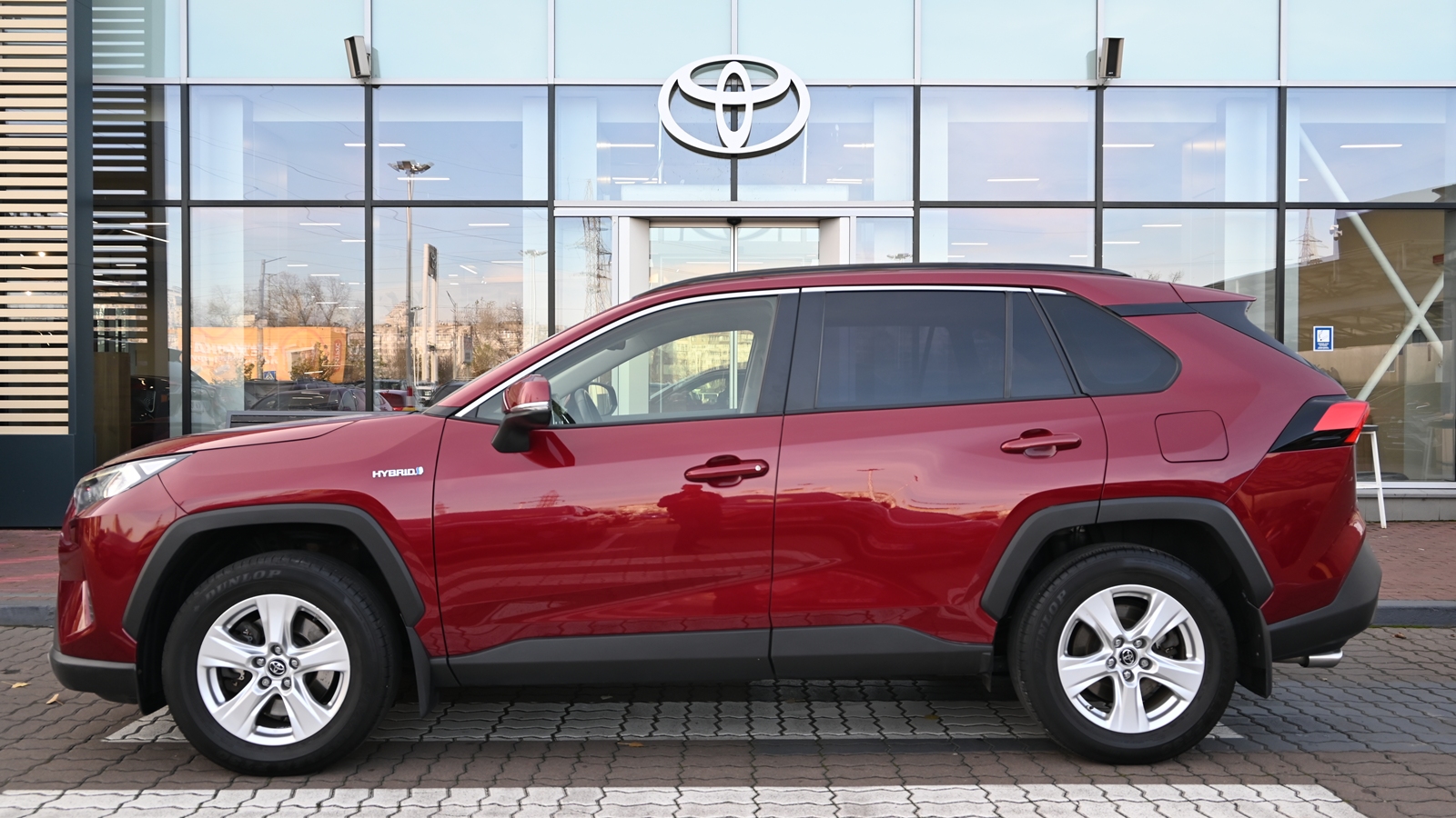 Toyota RAV4 2018 року з пробігом 111881 км, Універсал, Тойота Центр Київ "Сіті Плаза", м.Київ - 1176000 ГРН | Фото № 3