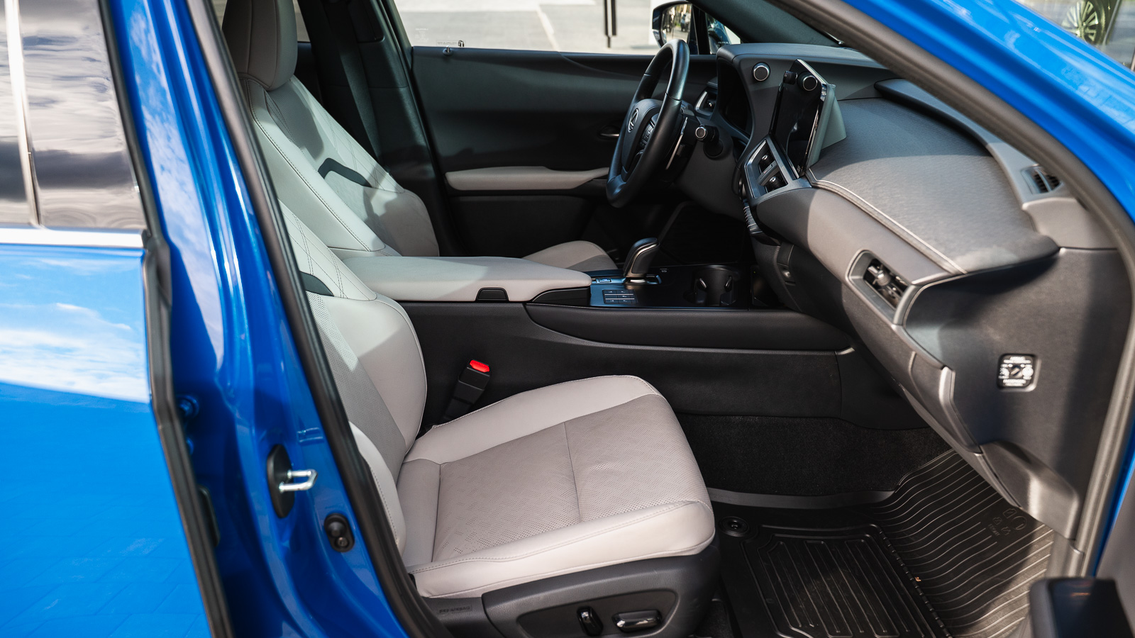 Lexus UX 300e 2023 року з пробігом 5786 км, Хетчбек, Лексус Дніпро, м.Дніпро - 1536600 ГРН | Фото № 6