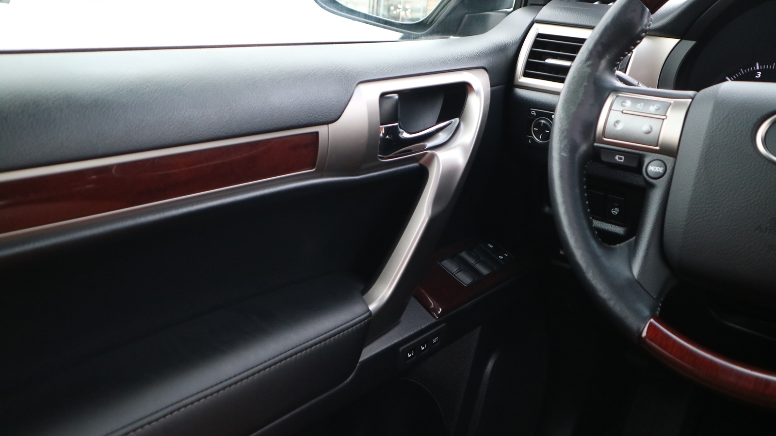 Lexus GX 2013 року з пробігом 283914 км, Універсал, Тойота Центр Київ "Автосаміт Укравто Столичне", м.Київ - 1168000 ГРН | Фото № 16