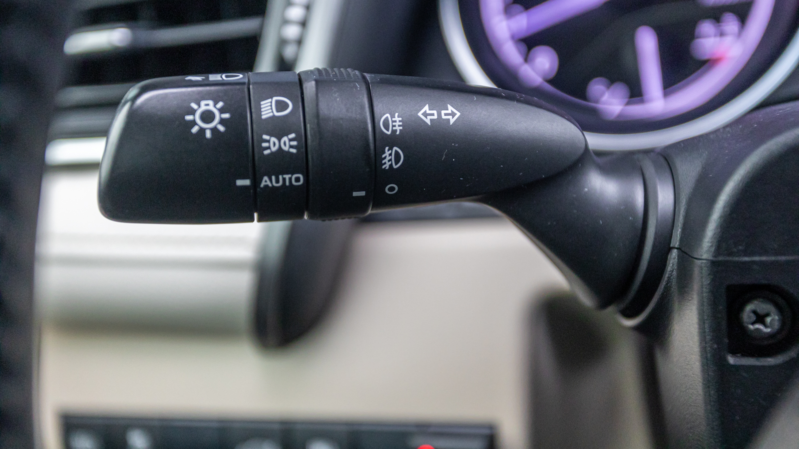 Toyota CAMRY 2018 року з пробігом 143023 км, Седан, Тойота Центр Дніпро "Алмаз Мотор" на Запорізькому шосе, м.Дніпро - 924000 ГРН | Фото № 22