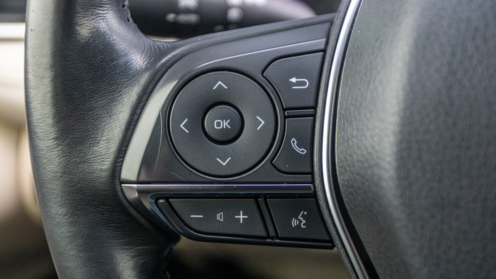 Toyota CAMRY 2018 року з пробігом 143023 км, Седан, Тойота Центр Дніпро "Алмаз Мотор" на Запорізькому шосе, м.Дніпро - 924000 ГРН | Фото № 24