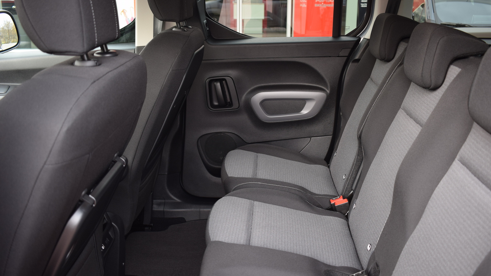 Toyota PROACE CITY VERSO 2024 року з пробігом 161 км, Універсал, Тойота Центр Житомир "Стар - Кар", м.Житомир - 1392600 ГРН | Фото № 12