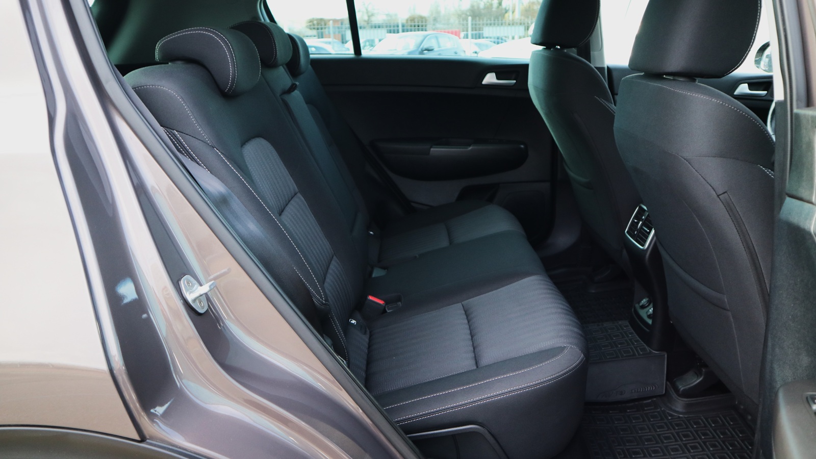 Інші авто KIA SPORTAGE 2019 року з пробігом 66554 км, Універсал, Тойота Центр Київ "Автосаміт Укравто Столичне", м.Київ - 747000 ГРН | Фото № 7