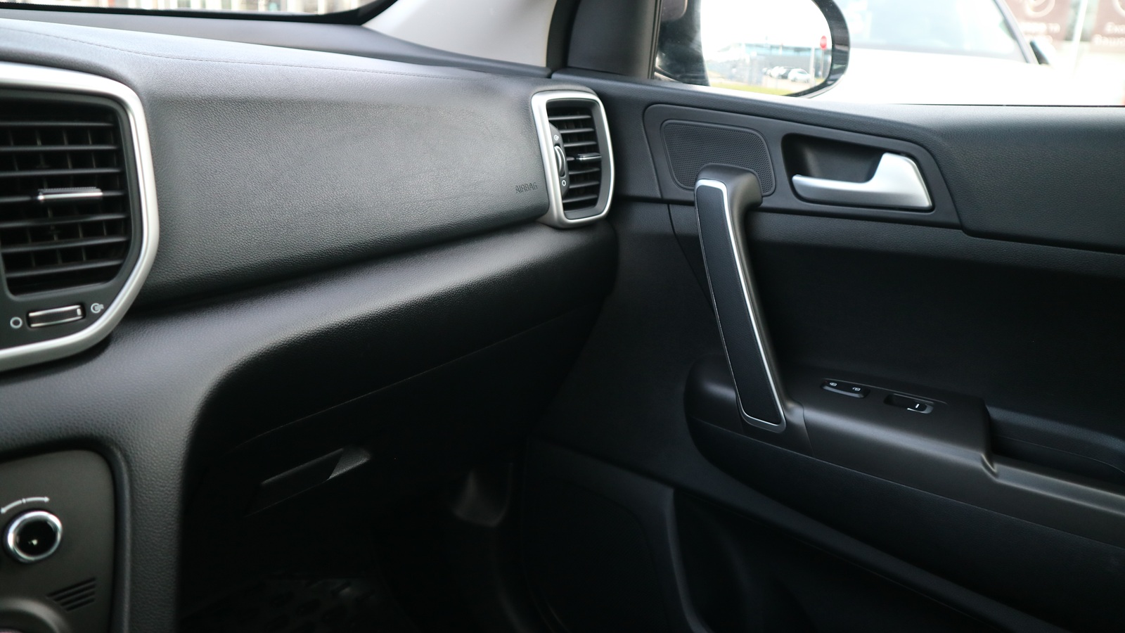 Інші авто KIA SPORTAGE 2019 року з пробігом 66554 км, Універсал, Тойота Центр Київ "Автосаміт Укравто Столичне", м.Київ - 747000 ГРН | Фото № 17