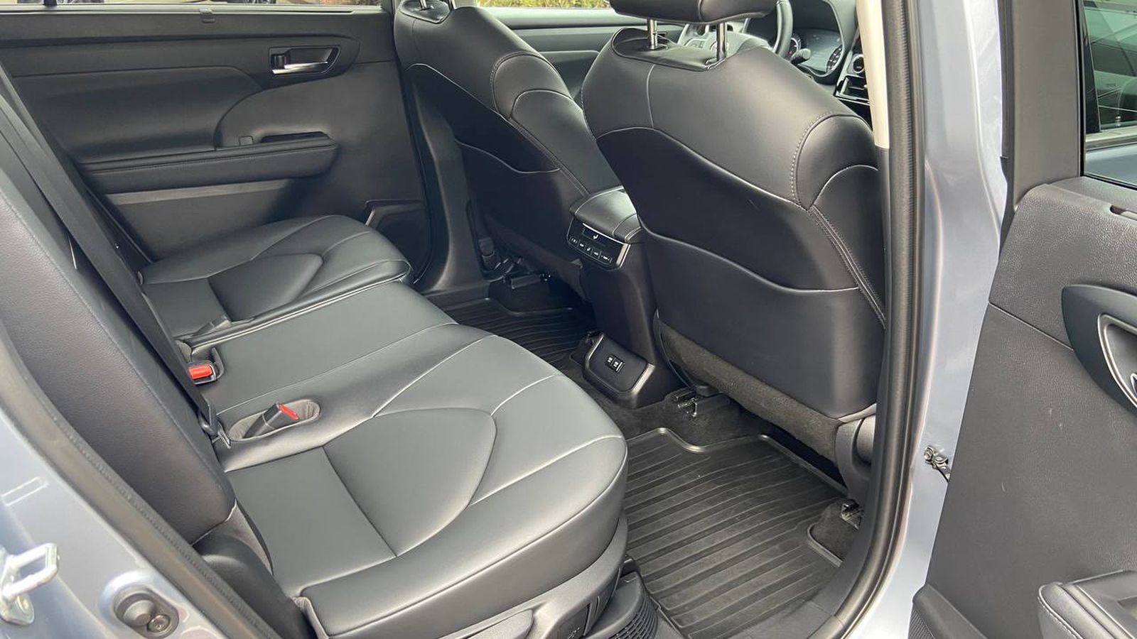 Toyota HIGHLANDER 2021 року з пробігом 93984 км, Універсал, Тойота Центр Хмельницький "Гранд Мотор", м.Хмельницький - 1675400 ГРН | Фото № 7